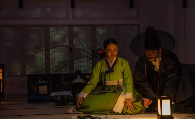 韓國女神孫藝珍相隔24年出演古裝。Netflix官方圖片