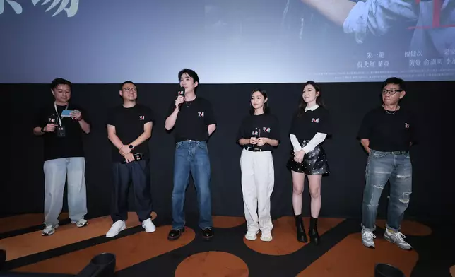 導演韓延率朱一龍、衛詩雅、李施嬅及袁富華等在港謝票。