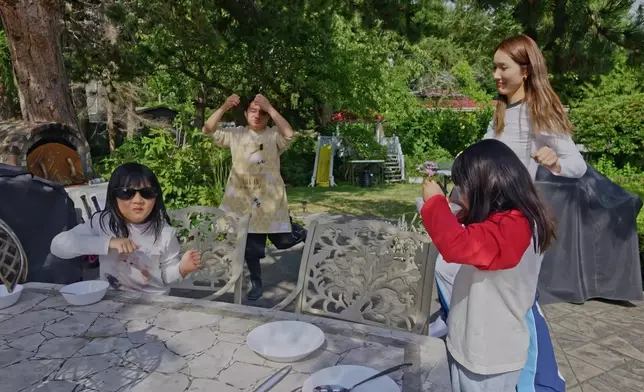 祖藍一家人感情好好。