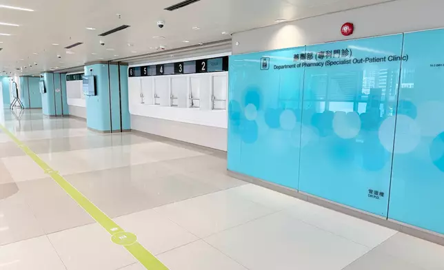 啟德醫院10月5日起分階段投入服務，伊利沙伯醫院服務逐步轉移。