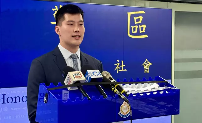 警方拘1女，涉三宗假冒官員騙案。