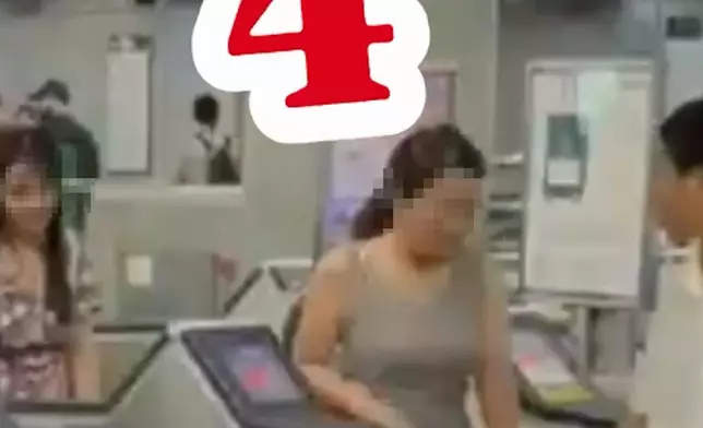 網上流傳片段，顯示港鐵尖沙咀站懷疑有人集體「衝閘」逃票。threads影片截圖