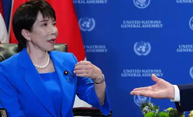 美國總統特朗普於2026年9月22日周二，在聯合國總部舉行的聯合國大會期間，與日本首相高市早苗會面。(美聯社圖片/Julia Demaree Nikhinson) AP圖片
