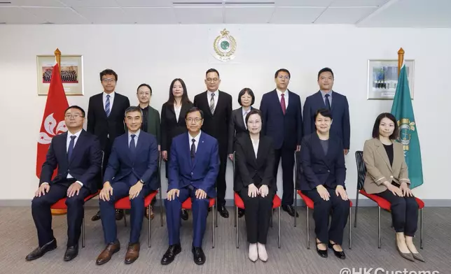 海關總署政策法規司代表團訪港，兩地海關高層會晤深化合作。