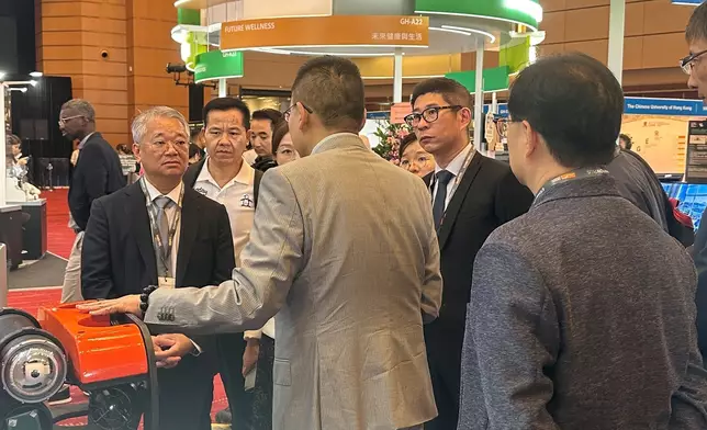 環保署署長出席海洋科技高峰會，見證海洋產業研發中心里程碑。