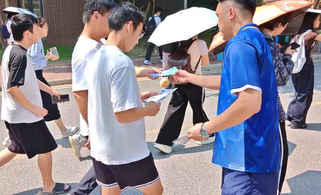 香港警察排球會再訪暨南大學 兩日交流結合招募推廣警務工作