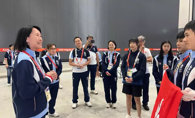 康文署署長赴亞運現場為運動攀登港隊打氣 18區觀賞站開放撐港將
