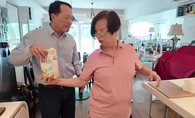 佢同老公感情雖然窒嚟窒去，但感情極好，齋睇相都感受到。