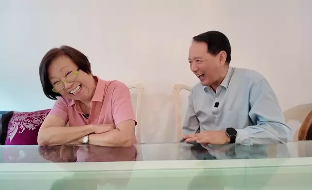 佢同老公感情雖然窒嚟窒去，但感情極好，齋睇相都感受到。