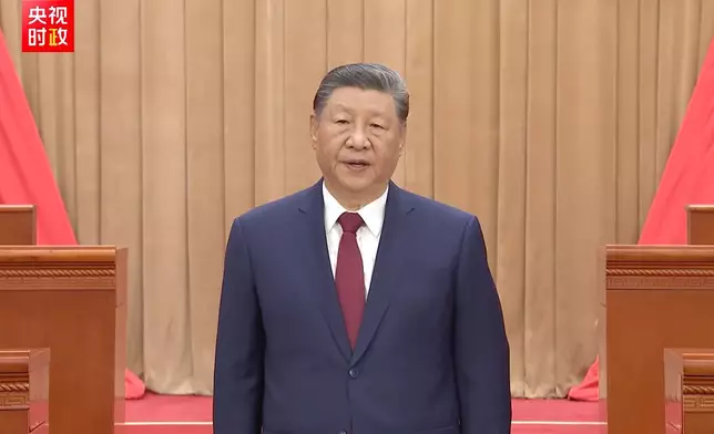 紀念中國工農紅軍長征勝利90周年大會在北京人民大會堂舉行，中共中央總書記、國家主席、中央軍委主席習近平發表重要講話。央視視頻截圖