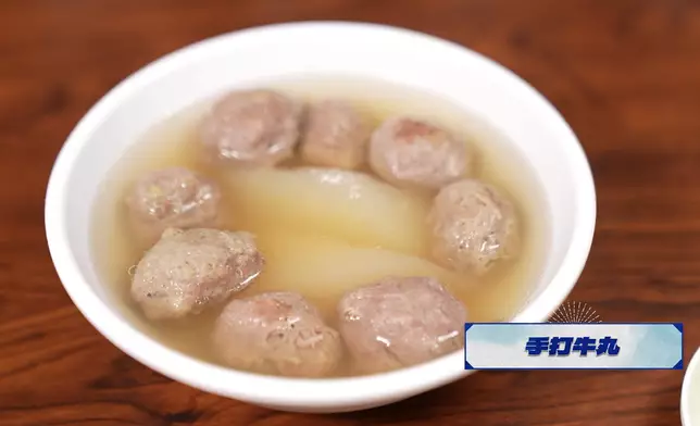 牛丸用騸牯牛加牛爽肉打成。