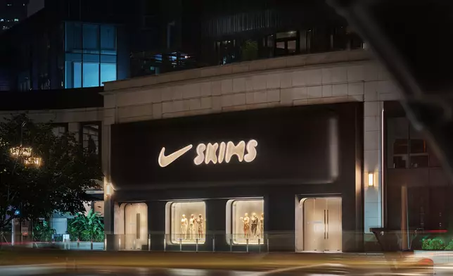 NikeSKIMS中國首個線下Pop-Up登陸上海興業太古匯。