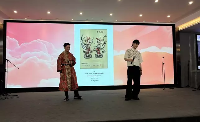 何博文與鄧偉賢合唱默契十足。