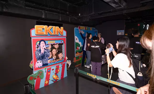 伊健一手包辦度rundown到遊戲環節，就連fans打卡點、留言電話亭、以及請全場食人氣雞蛋仔和燒賣等每項體驗。