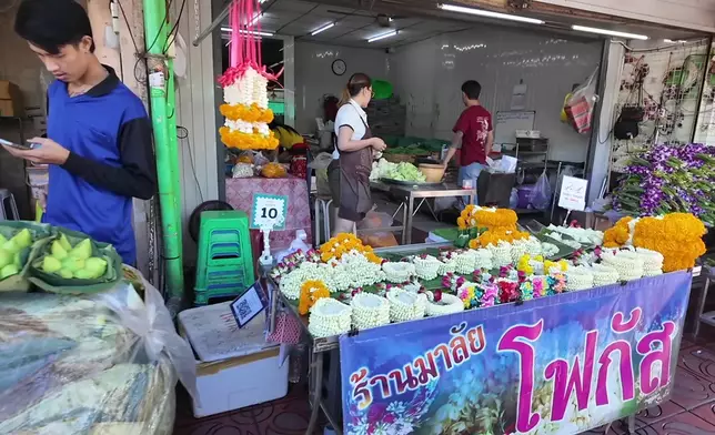 曼谷花墟賣的花種類繁多。