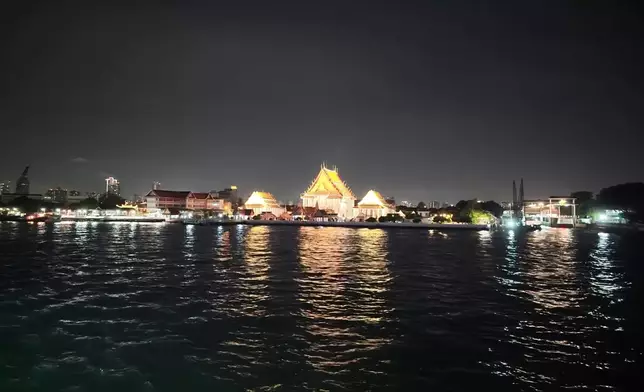 夜船可飽覽河岸景色。