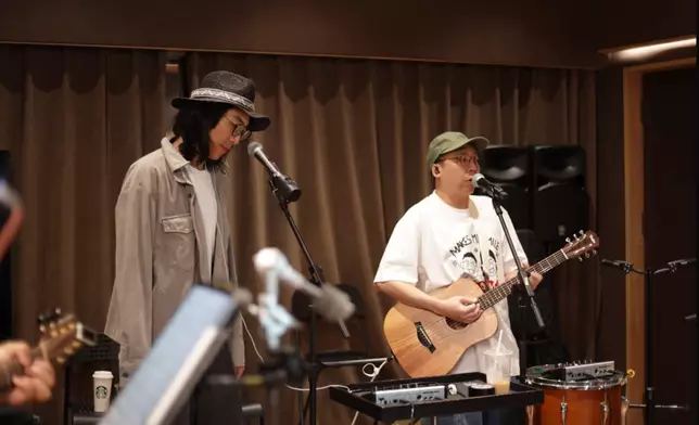 農夫為工作，難免會捱夜。