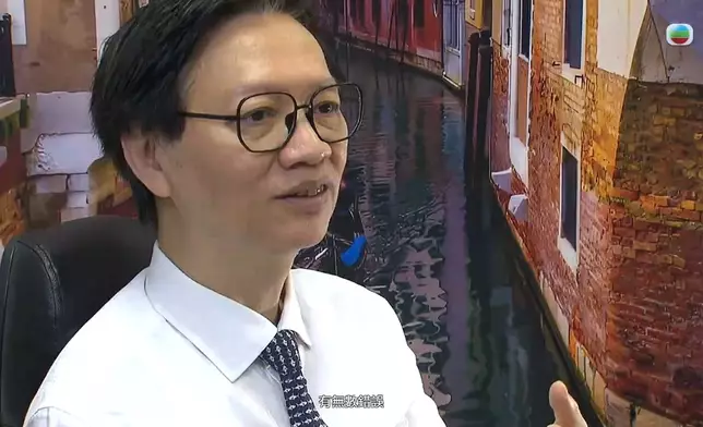丁醫生認真看待每個病人、願意反思及進步的精神，感動了不少網民。