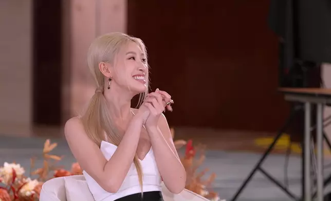 其餘四位女神反應都好正，亮點亮點。