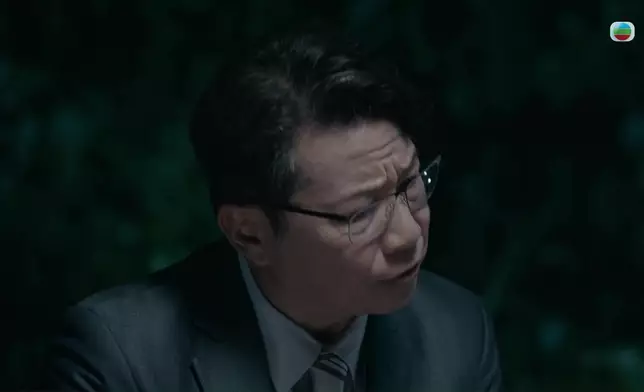 鄭子誠於劇中對韓馬利至死不渝，送上極具紀念價值的手術刀，作為定情信物。