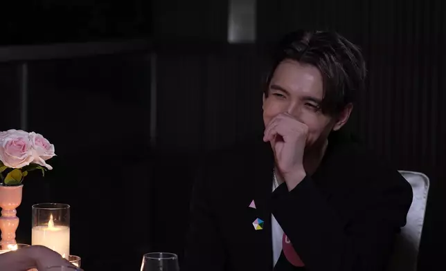 Kanis同Oscar傾得好開心。
