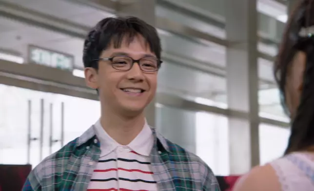 Arthur同Desta一齊去睇戲，Arthur個樣好傻喎！