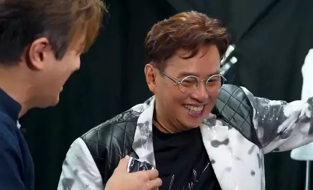 校長做乜笑得咁開心呢？