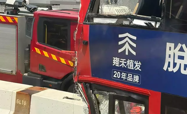 葵涌青葵公路往機場方向路段發生四車相撞意外，牽涉車輛包括3架九巴及一架輕型貨車。FB圖片