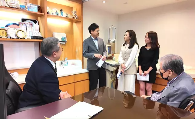 今晚方東昇金句就多喇，萬勿錯過。