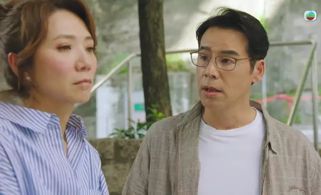 車婉婉叫徐榮唔使再孭，但徐榮深情勸告，車婉婉聽到眼濕濕。