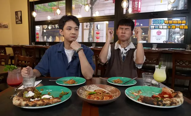 Arthur、行仔吃得非常滋味。