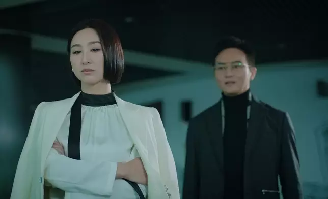 高Ling單憑微表情同眼神，就要表達咁複雜嘅內心情緒，仲要符合女主角Alice嘅內斂人設，一啲都唔容易。