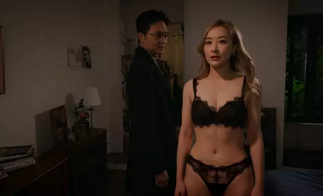 呢個場口夠晒破格，難怪網民無不大嗌炸裂精彩。