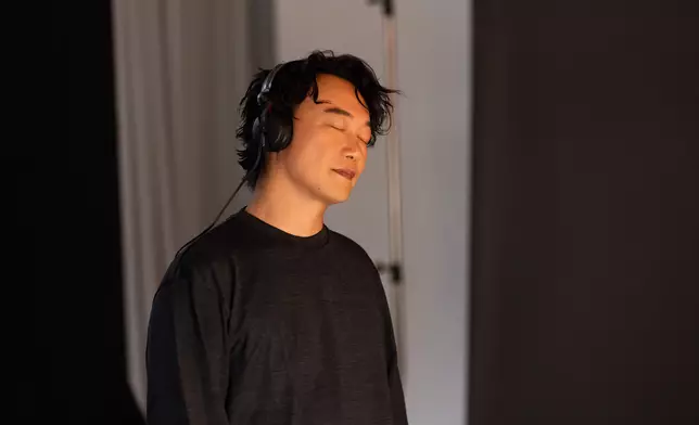 陳奕迅（Eason）宣布由今年12月至明年2月，假香港演藝學院舉行一連26場《Recording Sessions with Mr. Eason Chan》，將錄音室搬上舞台，重新演繹多年經典唱片，並首次以現場公開錄音形式邀歌迷參與。