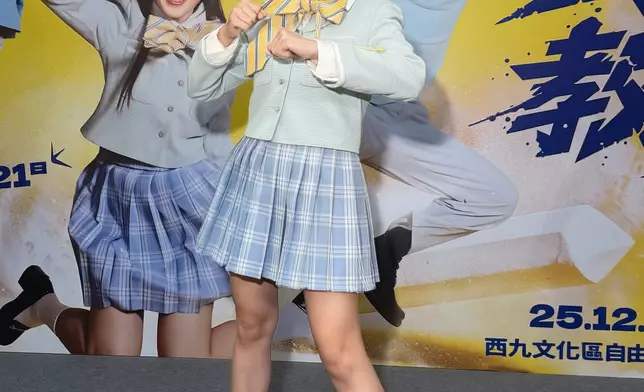 三人挑戰零對白肢體演出，全靠眼神動作追求嘉盈。