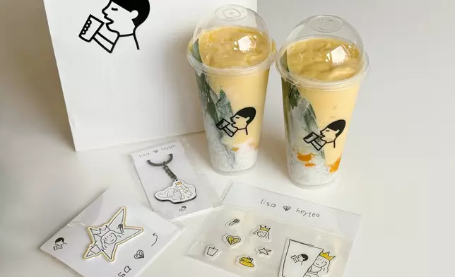 一系列Lisa × heytea限定周邊同步登場