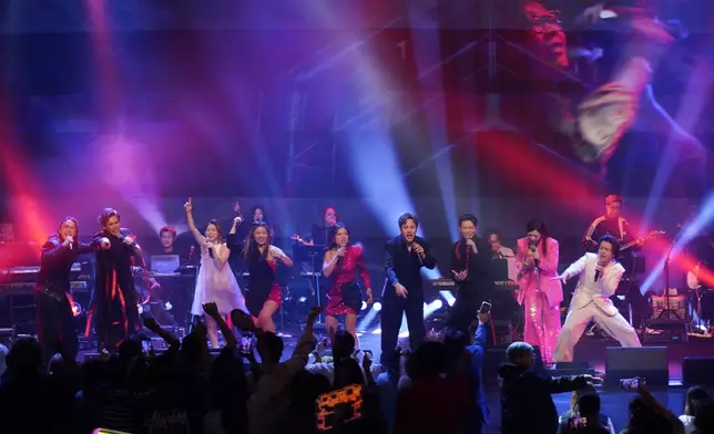 《中年好聲音4越唱越強演唱會》昨晚（15日）於伊利沙伯體育館圓滿完成尾場。
