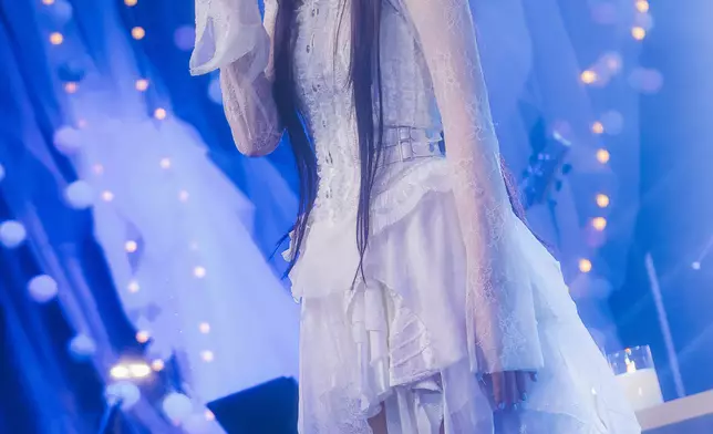 劉芯妤首度獻唱自創曲〈20Hz的呼吸〉，驚喜首播〈最完美的存在〉MV。