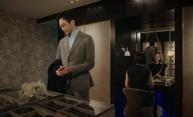 當知道張智霖要推自己去陪瞓，高 Ling 既憤怒又震驚。
