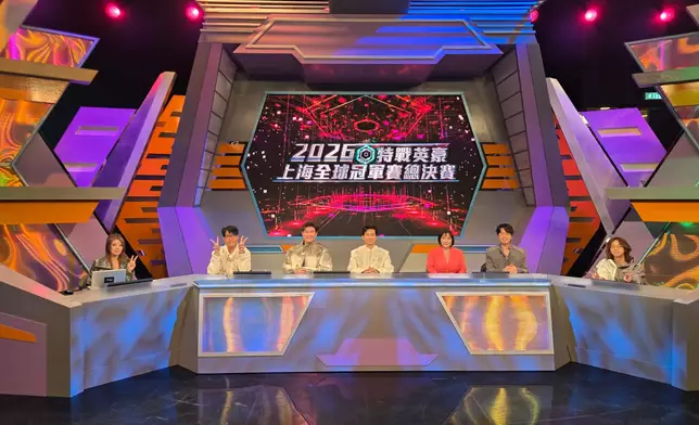 大家工作開心之餘，又有蛋糕食，真係好正呀！
