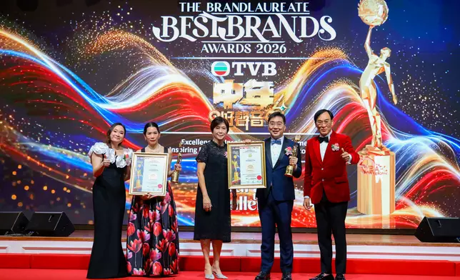 TVB《中年好聲音 4》憑藉激勵人心的舞台表現與追夢精神，榮獲《The BrandLaureate BestBrands Awards 2026》「最佳品牌獎:卓越勵志娛樂獎」(Excellence in Inspirational Entertainment – Inspiring Dreams & Celebrating Life’s Second Act)，以音樂傳遞正能量，鼓勵大眾勇敢追夢，禮讚人生的第二 篇章。TVBI 總經理陳樹鴻先生(Desmond Chan)親自上台領獎，見證節目的榮耀時刻。