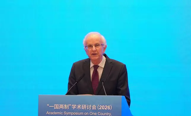 波蘭前副總理兼財政部長科沃德科提出新實用主義，主張建立政府與市場之間的有效協同關係。巴士的報記者攝