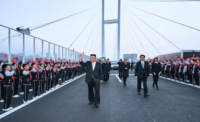 金正恩星期六到訪中國遼寧丹東。新華社圖片