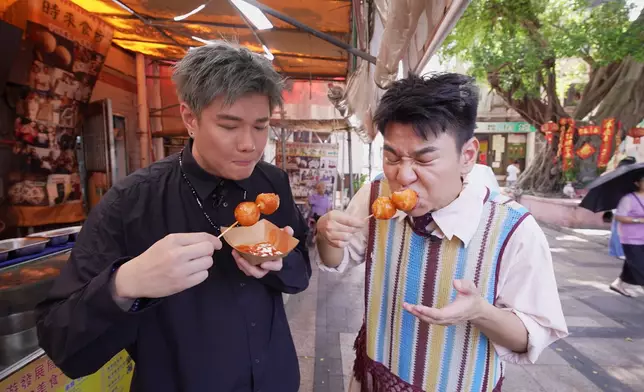 行仔捨命食辣。
