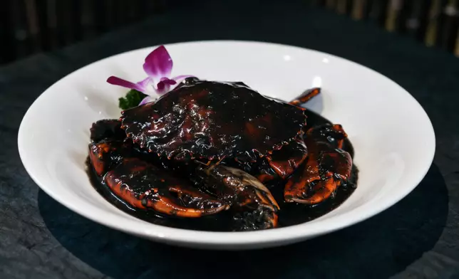 黑鑽松露炒肉蟹 HK$598