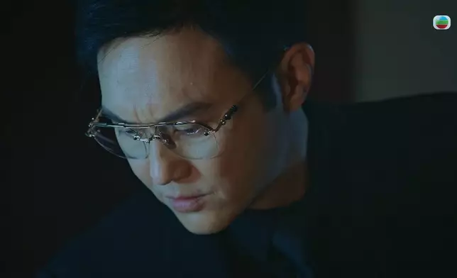 Make sure阿爸死咗後，Chilam好冷靜又平靜咁善後。