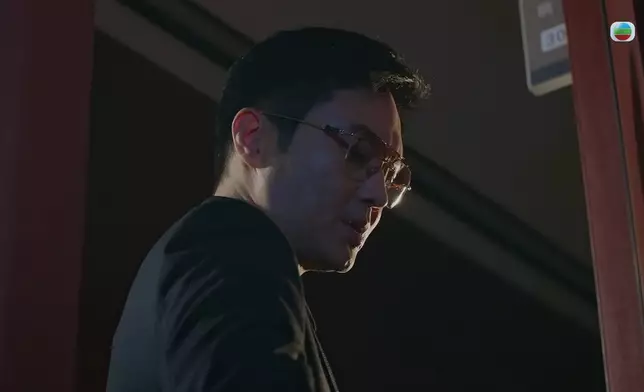 眼神都好正！
