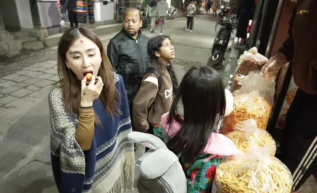掃街食尼泊爾的特色美食。