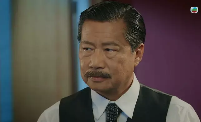 呢個管家厲害之處，仲要不卑不亢。