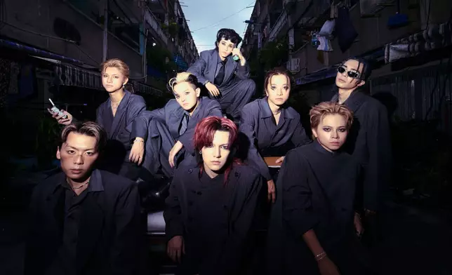 日本八人男子組合ONE OR EIGHT。